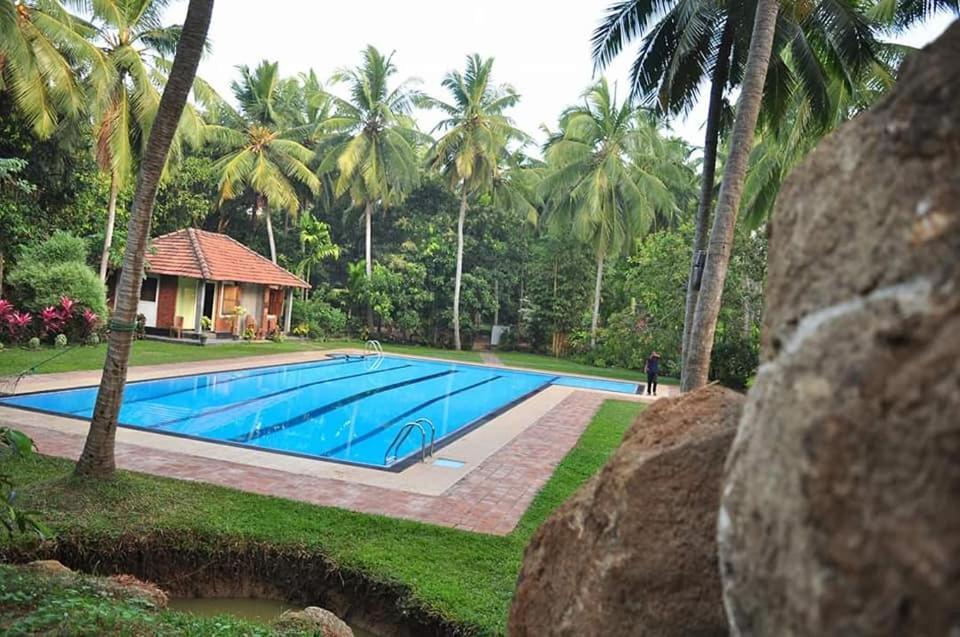 Soba Lanka Holiday Resort Melsiripura Exterior foto