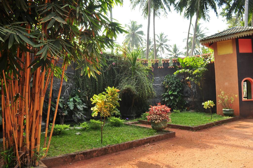 Soba Lanka Holiday Resort Melsiripura Exterior foto