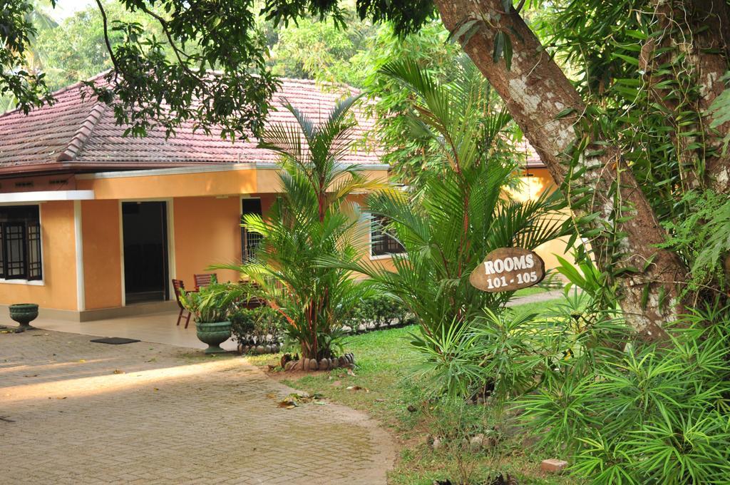 Soba Lanka Holiday Resort Melsiripura Exterior foto
