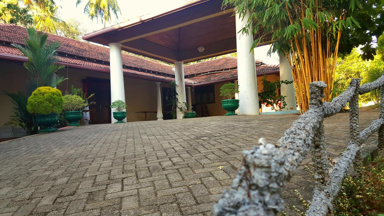 Soba Lanka Holiday Resort Melsiripura Exterior foto